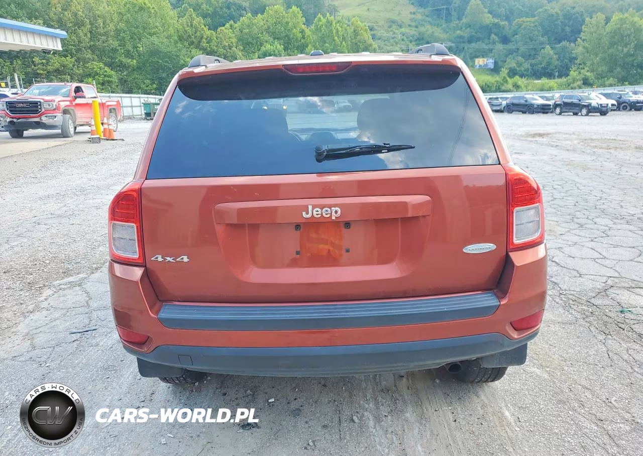 2012 Jeep Compass Latitude VIN:1C4NJDEB9CD675962 - 6