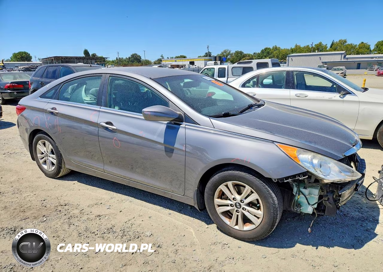 2013 Hyundai Sonata Gls VIN:5NPEB4AC5DH626197 - 4