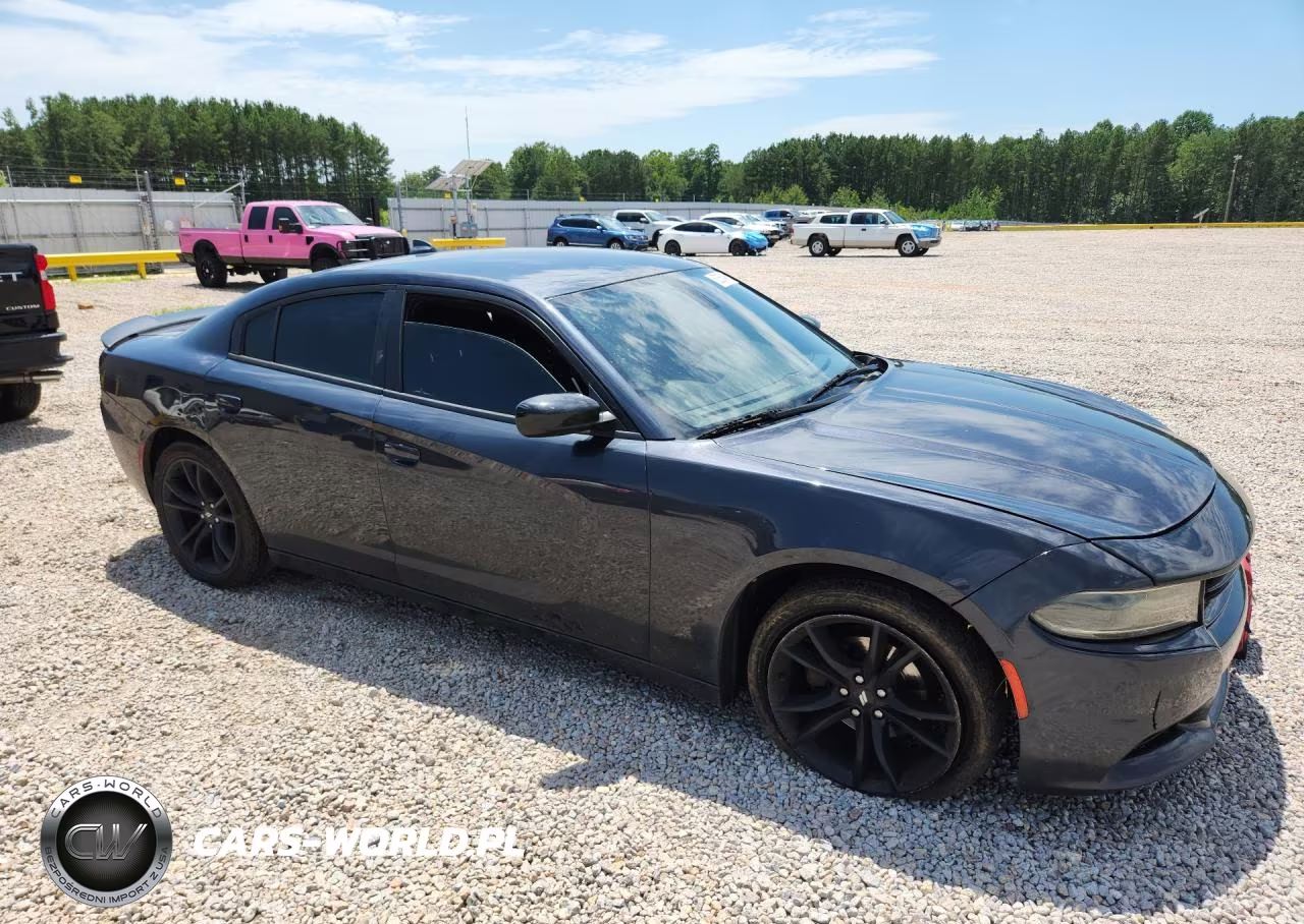 2018 Dodge Charger Sxt Plus VIN:2C3CDXHG4JH336814 - 4