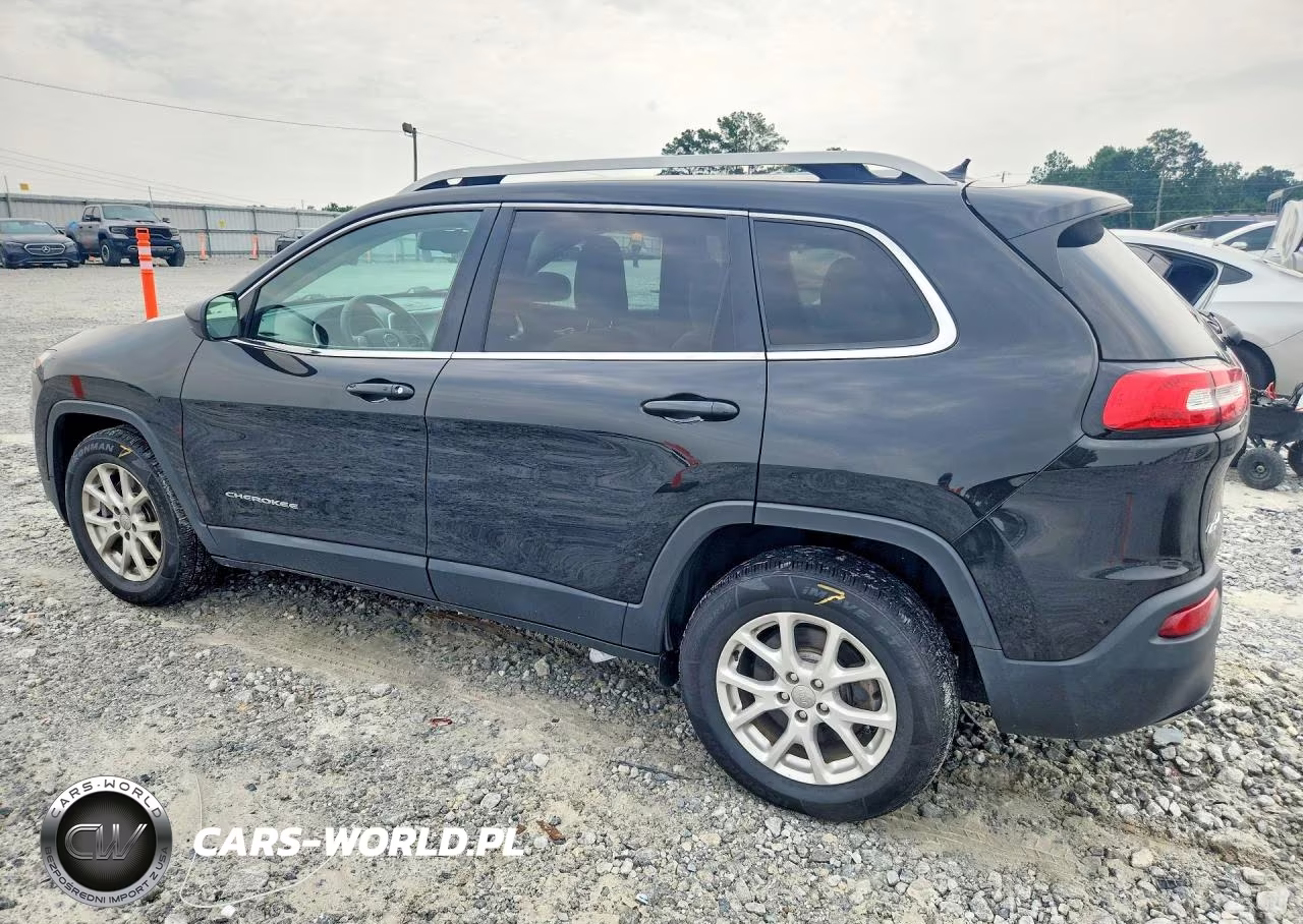 2015 Jeep Cherokee Latitude VIN:1C4PJMCS0FW755462 - 2