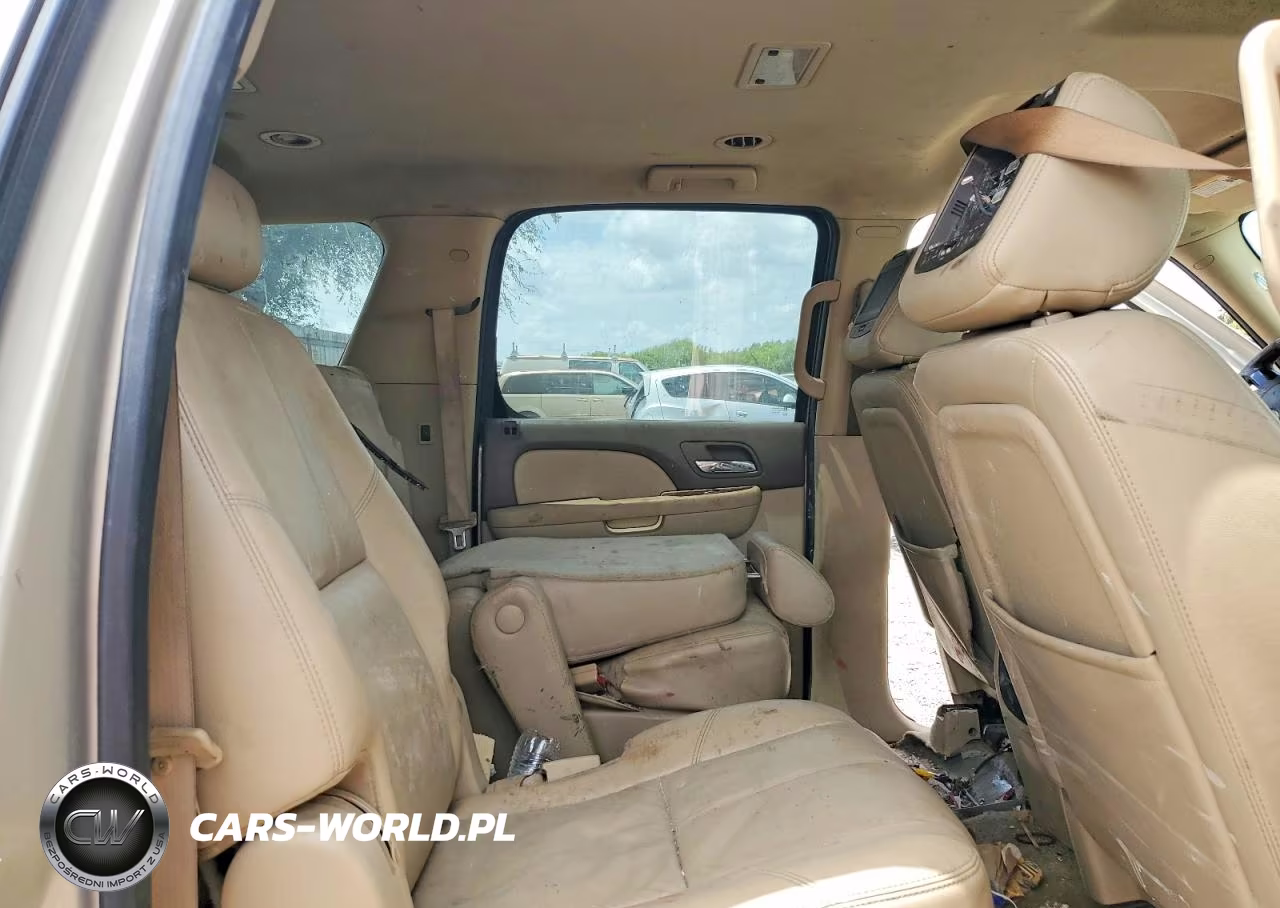 2009 Chevrolet Suburban 1500 Lt2 VIN:1GNFC26J49R180032 - 11