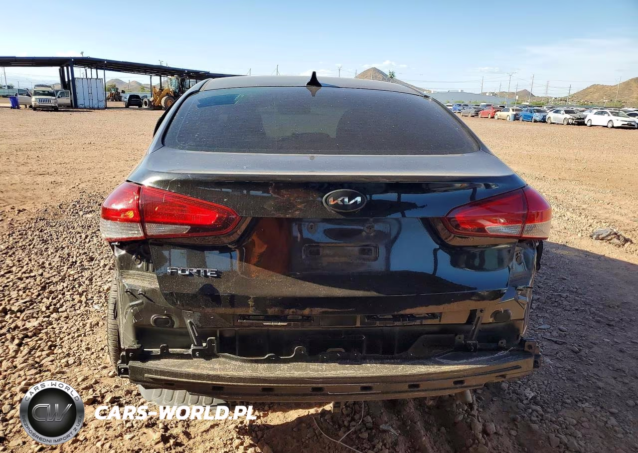 2018 Kia Forte Lx VIN:3KPFK4A73JE202251 - 6