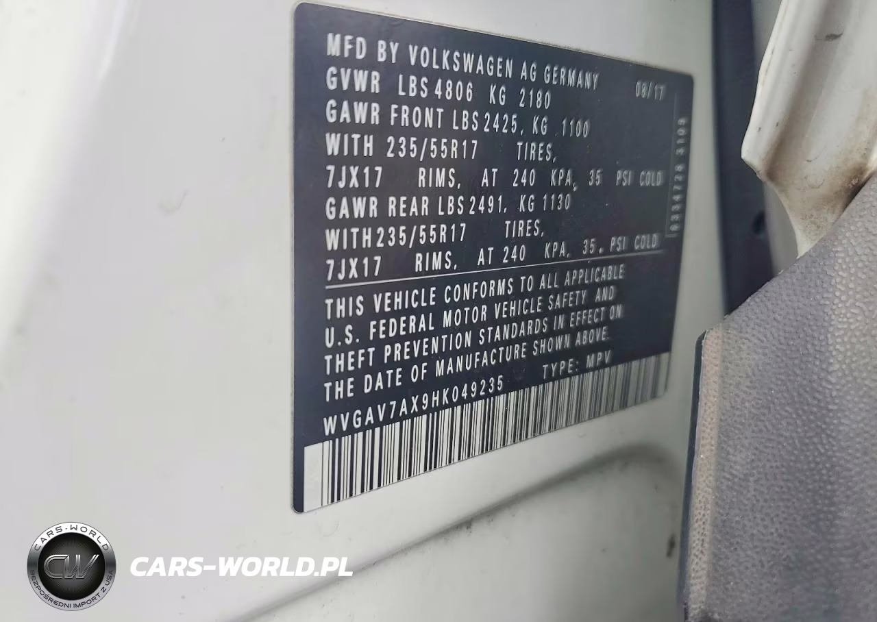 2017 Volkswagen Tiguan S VIN:WVGAV7AX9HK049235 - 12