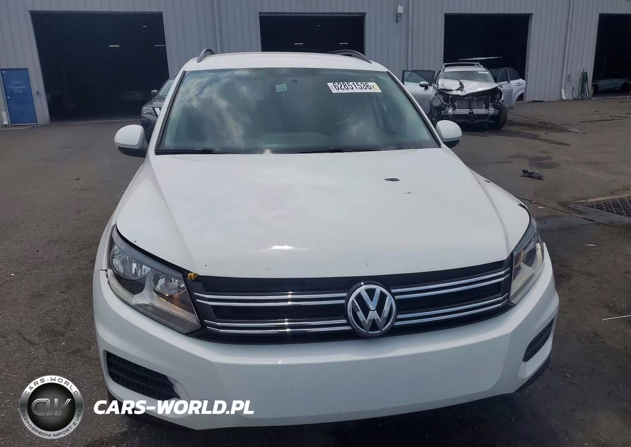 2017 Volkswagen Tiguan S VIN:WVGAV7AX9HK049235 - 5