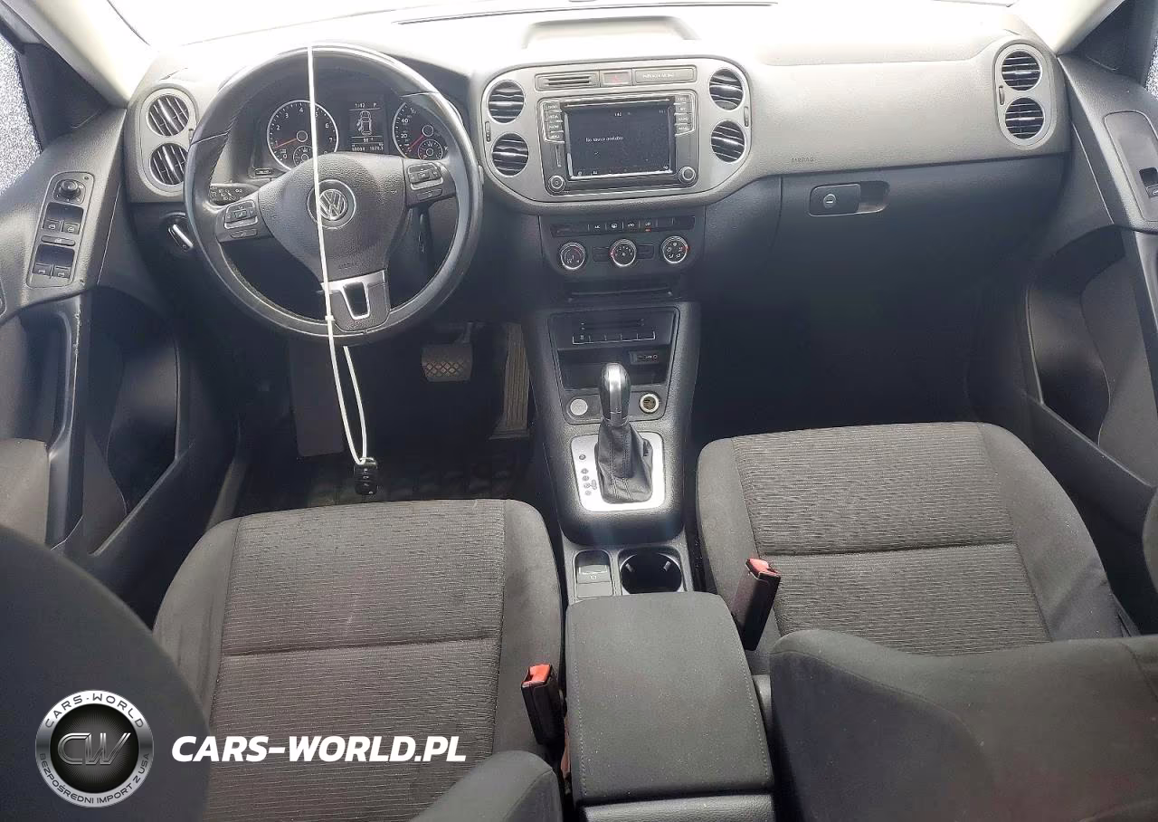 2017 Volkswagen Tiguan S VIN:WVGAV7AX9HK049235 - 8