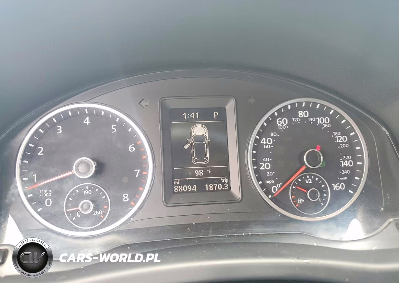 2017 Volkswagen Tiguan S VIN:WVGAV7AX9HK049235 - 9