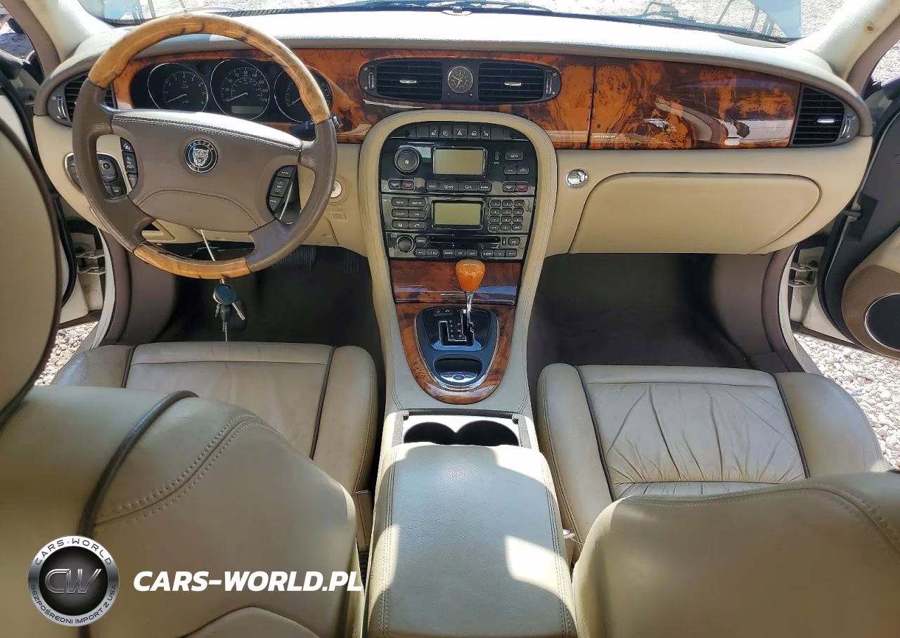 2007 Jaguar Xj8 VIN:SAJWA71B47SH16502 - 8