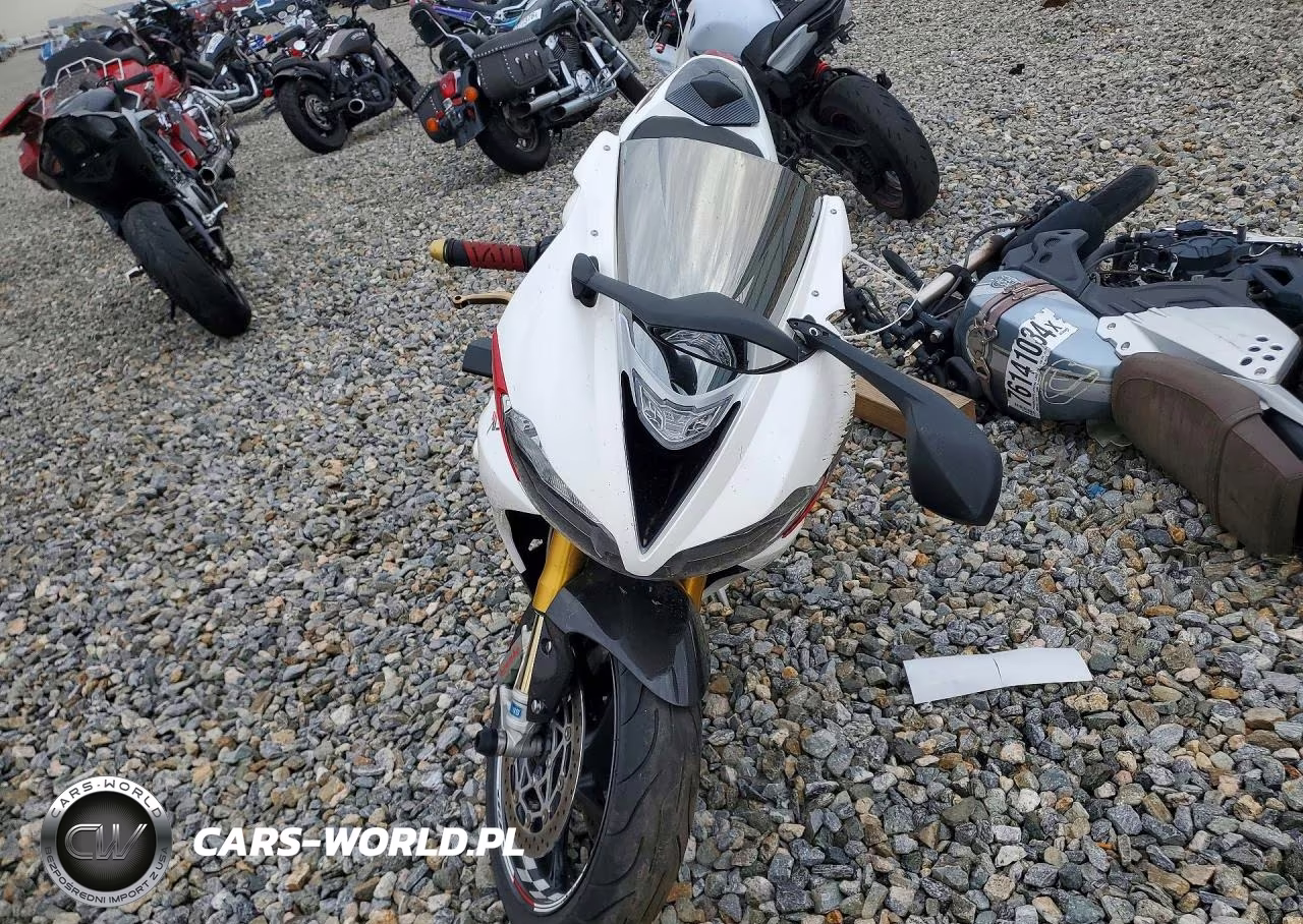 2017 Triumph Motorcycle Daytona 675R Abs VIN:SMTA02YK7HJ787459 - 2