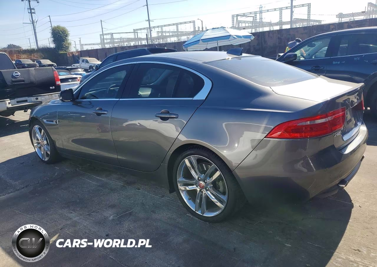 2017 Jaguar Xe Prestige VIN:SAJAE4BV4HA962251 - 2