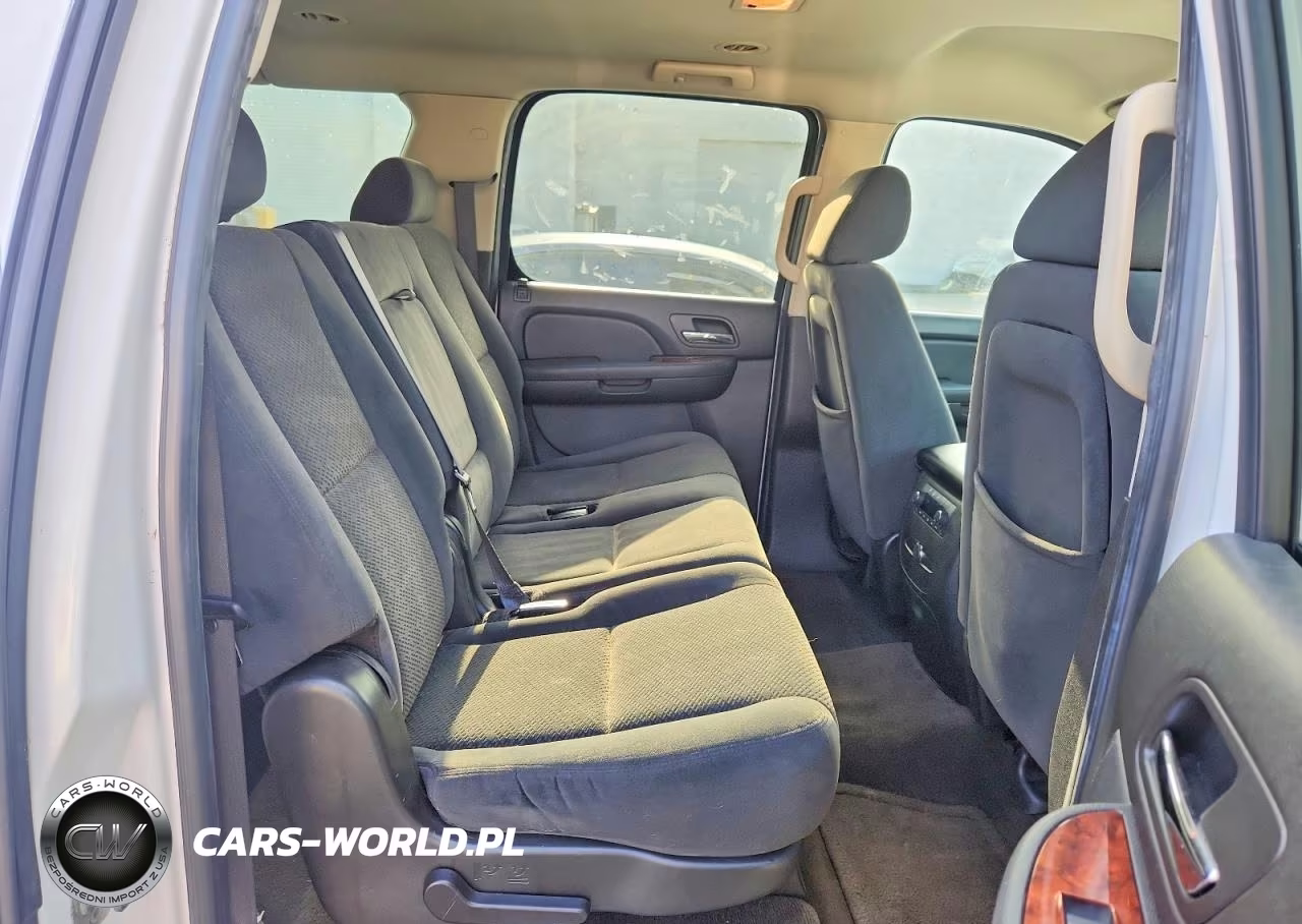 2007 Chevrolet Suburban C1500 VIN:3GNFC16067G196649 - 11