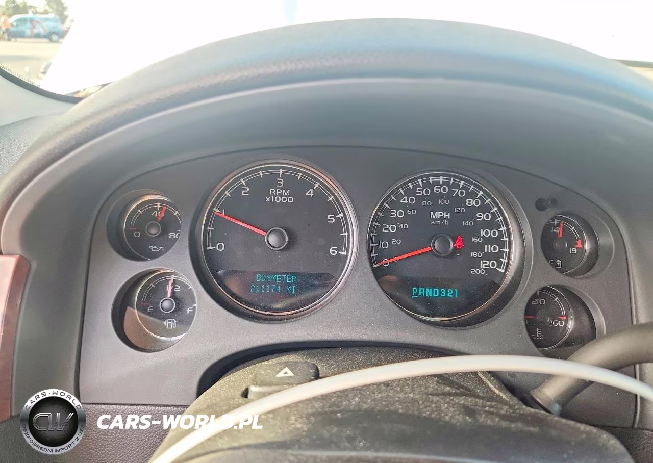 2007 Chevrolet Suburban C1500 VIN:3GNFC16067G196649 - 9