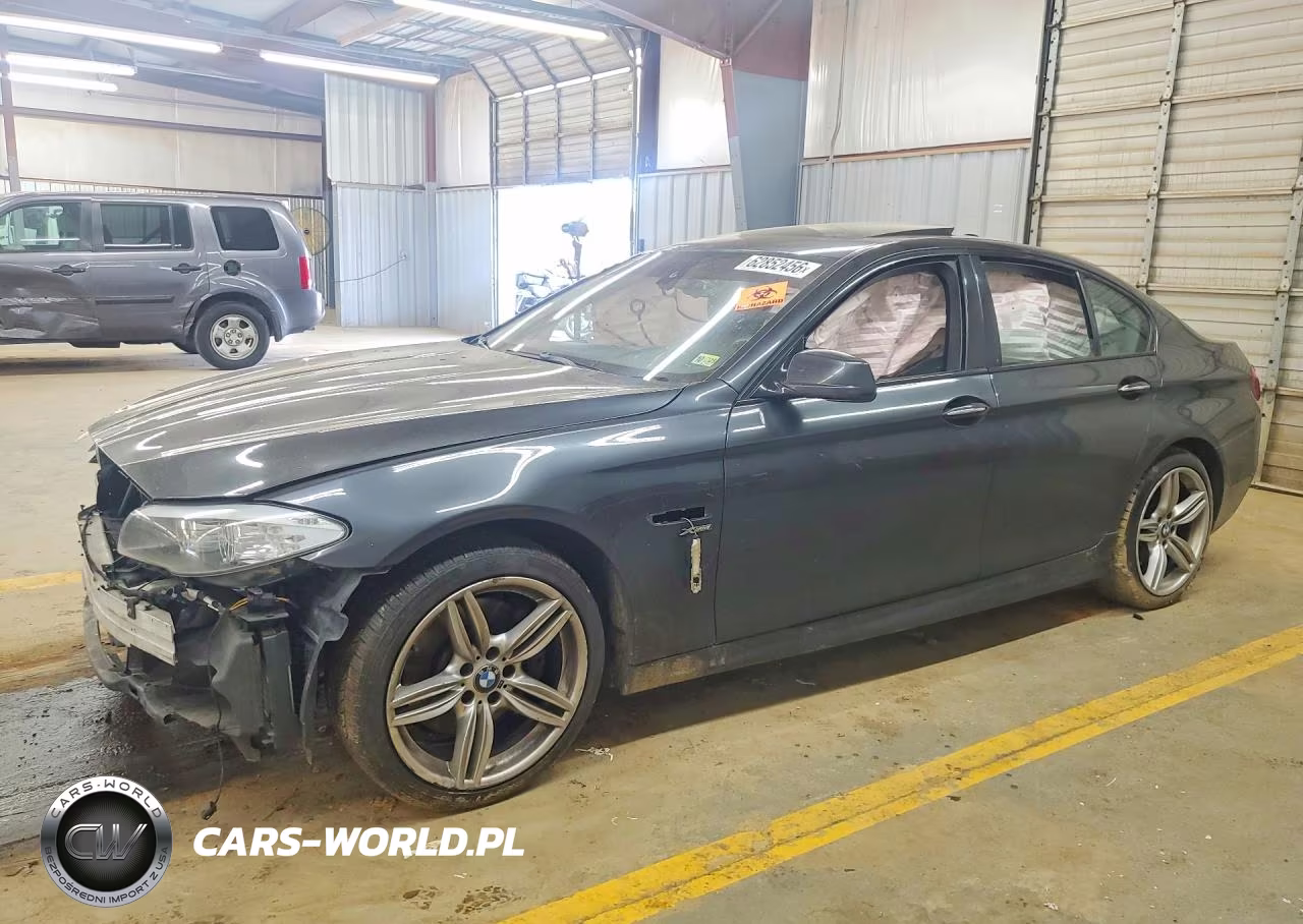 2012 BMW 535 Xi VIN:WBAFU7C50CDU66052 - 1