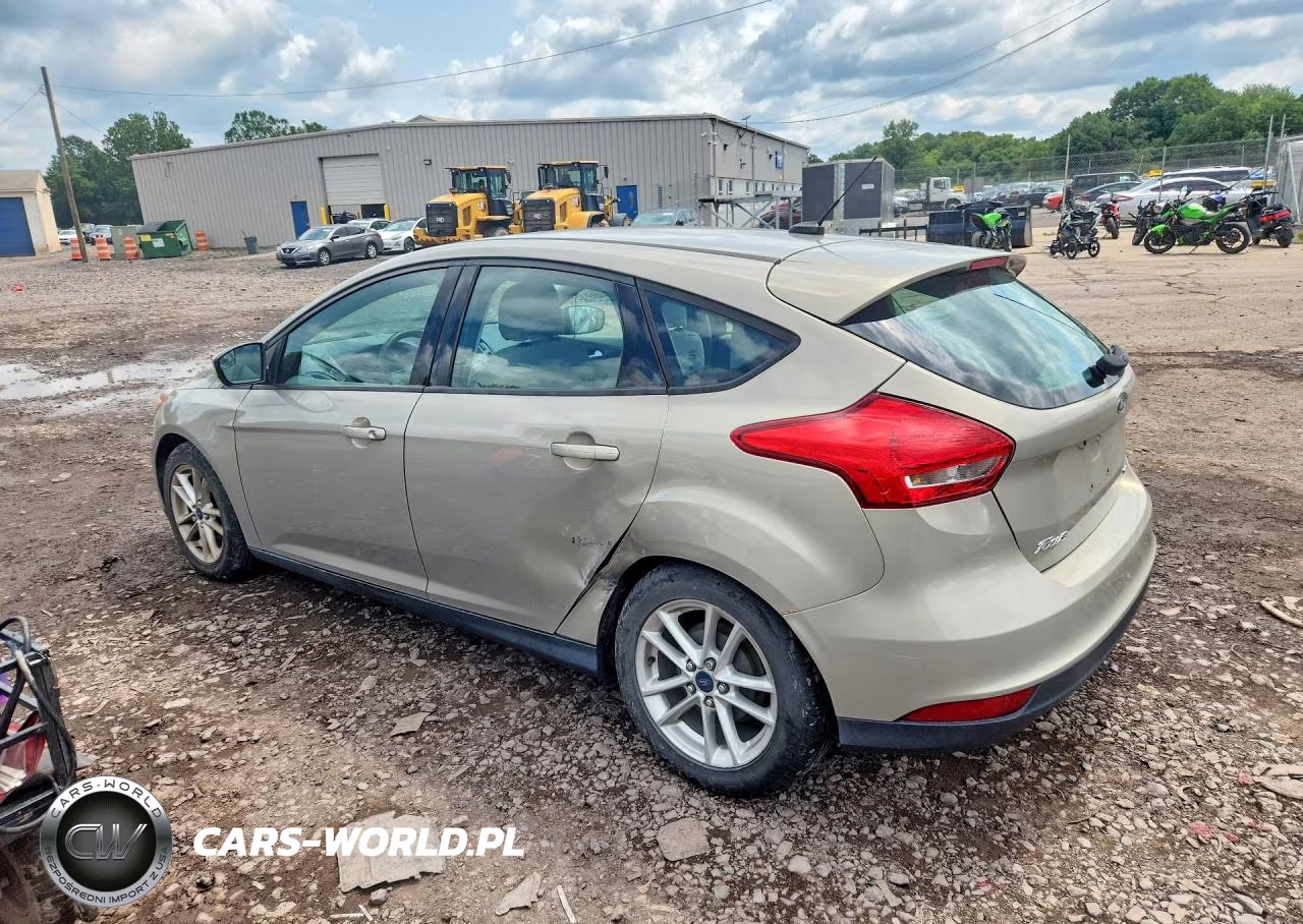 2016 Ford Focus Se VIN:1FADP3K2XGL296379 - 2
