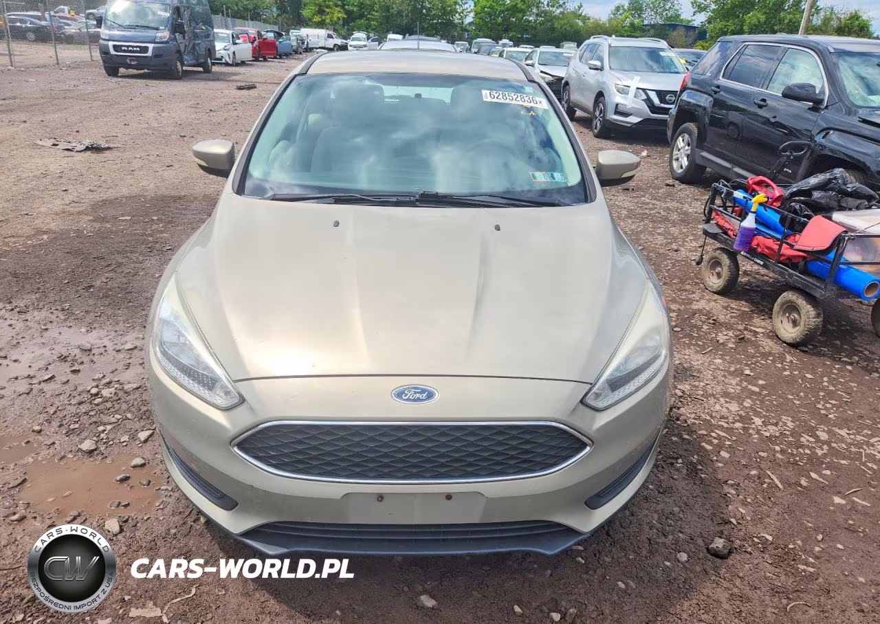 2016 Ford Focus Se VIN:1FADP3K2XGL296379 - 5