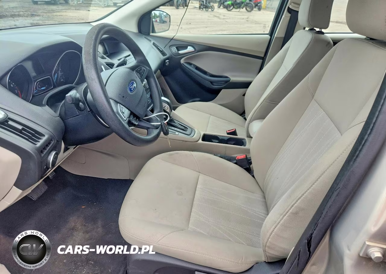 2016 Ford Focus Se VIN:1FADP3K2XGL296379 - 7