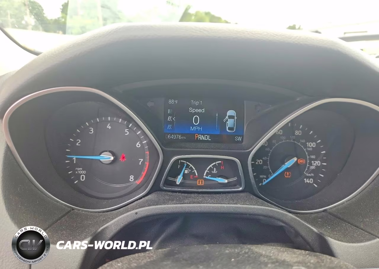 2016 Ford Focus Se VIN:1FADP3K2XGL296379 - 9