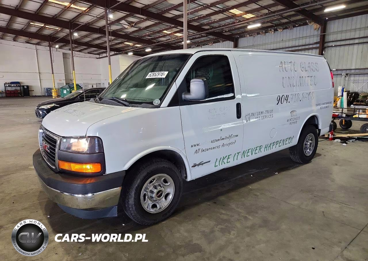 2017 GMC Savana Utility - Service Van