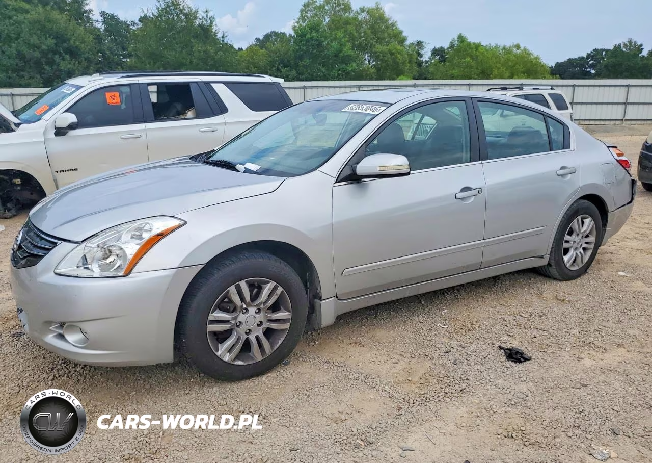 2010 Nissan Altima Base