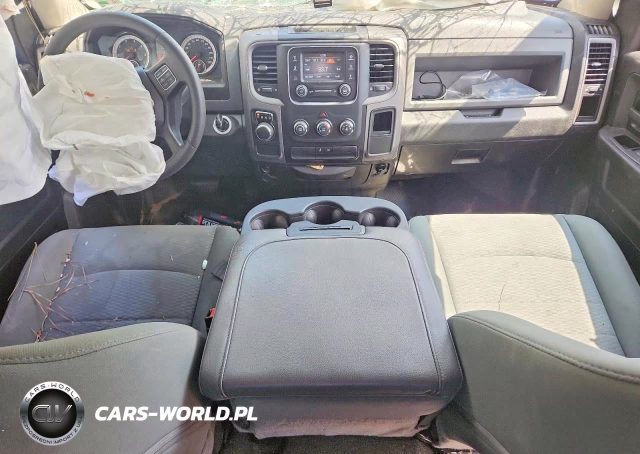 2019 Ram 1500 Classic Tradesman VIN:1C6RR6FG6KS710426 - 8