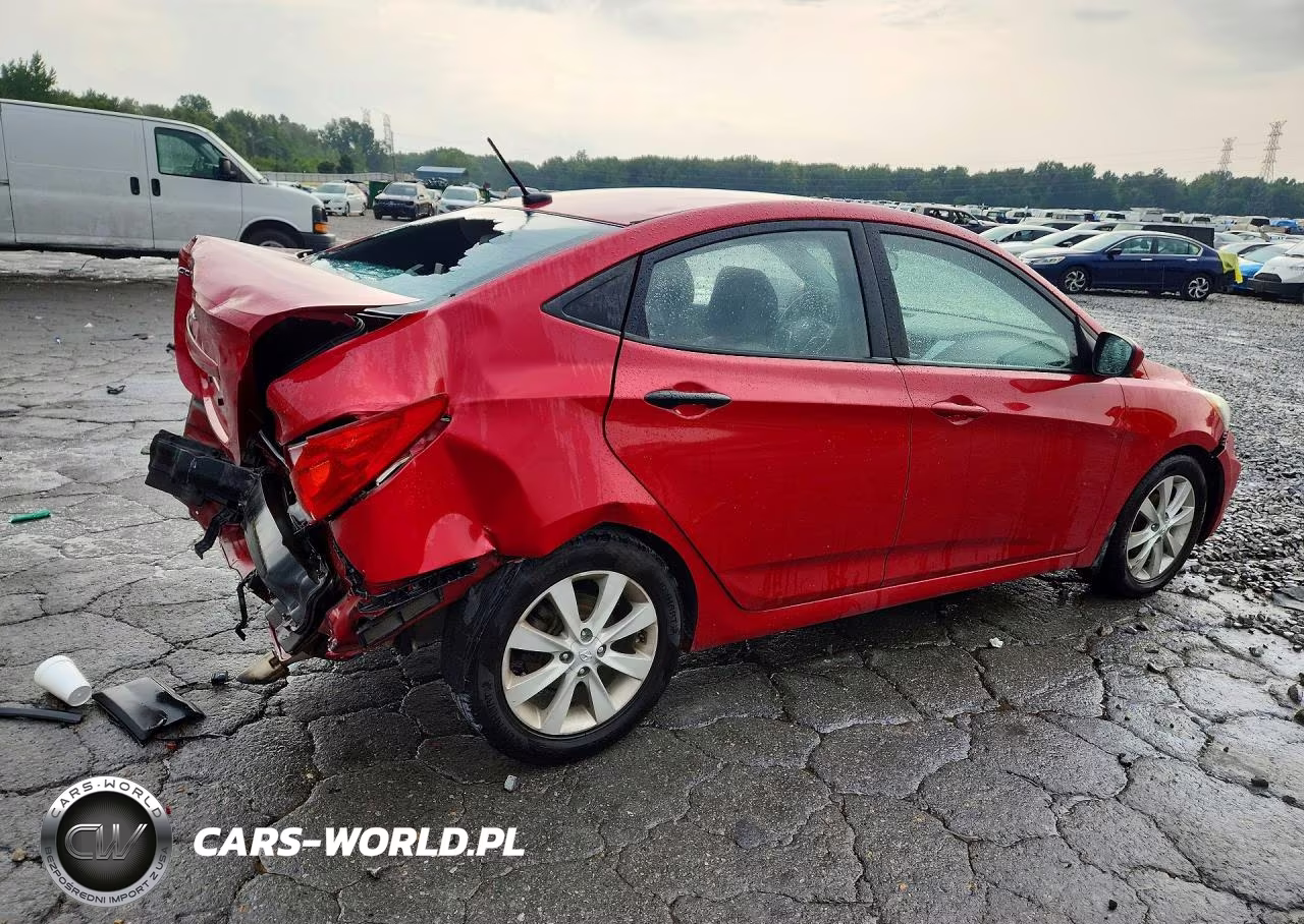 2013 Hyundai Accent VIN:KMHCU4AE0DU275543 - 3