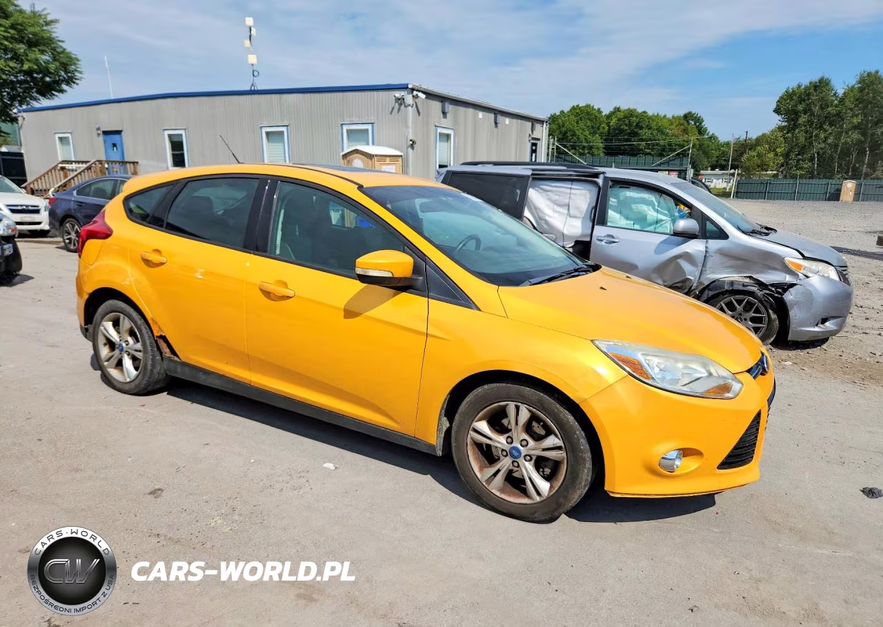 2012 Ford Focus Se VIN:1FAHP3K28CL255275 - 4