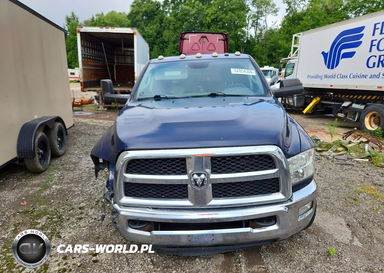 2018 Ram 3500 VIN:3C7WRTCL4JG335981 - 5
