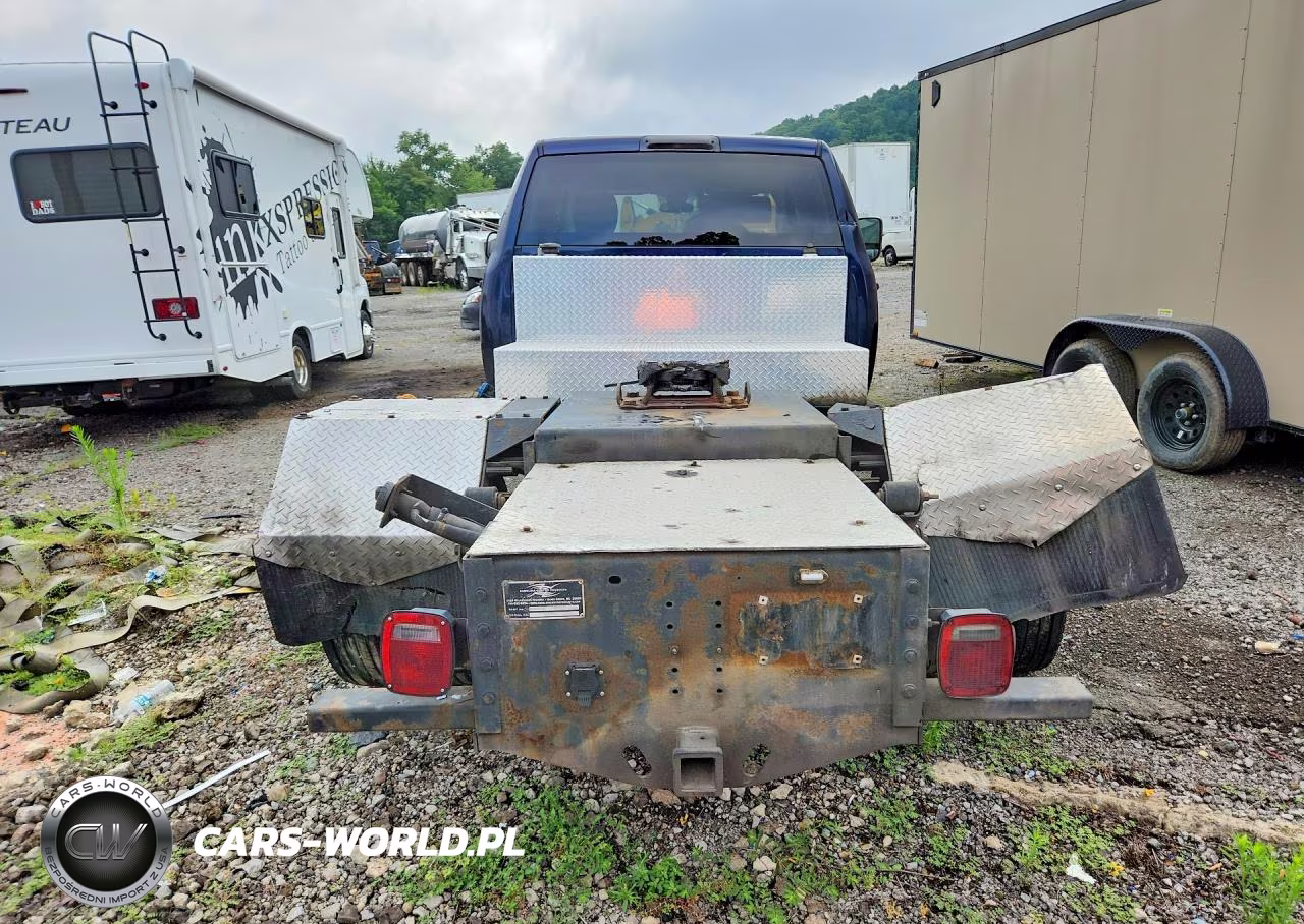 2018 Ram 3500 VIN:3C7WRTCL4JG335981 - 6
