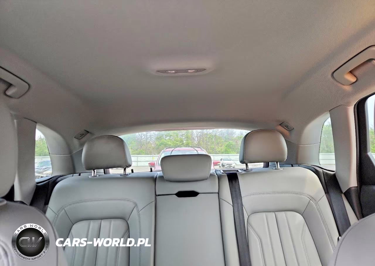 2019 Audi Q5 Premium VIN:WA1ANAFY6K2110450 - 10
