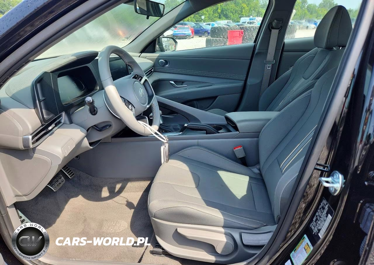 2026 Hyundai Elantra Sel Sport VIN:KMHLM4DG3TU105379 - 7