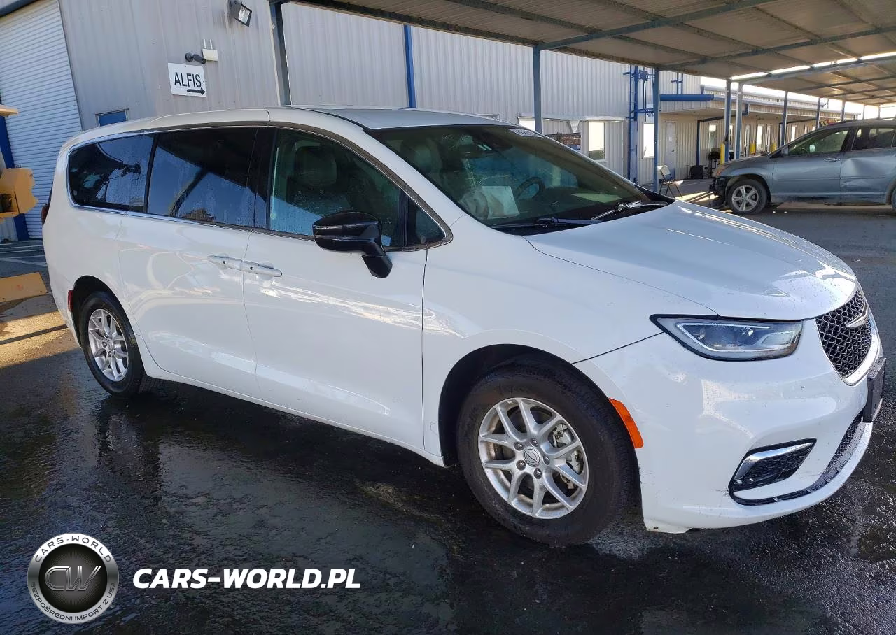 2026 Chrysler Pacifica Select VIN:2C4RC1BG6TR172171 - 4