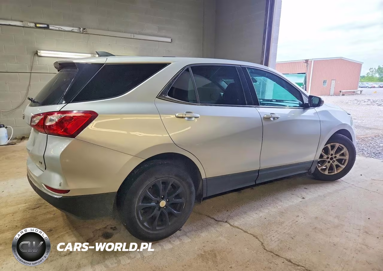 2018 Chevrolet Equinox Lt VIN:2GNAXJEV2J6310032 - 3