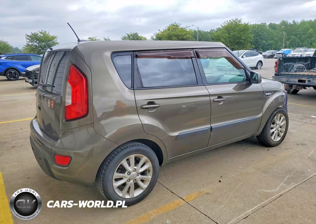 2013 Kia Soul Base VIN:KNDJT2A56D7561236 - 3