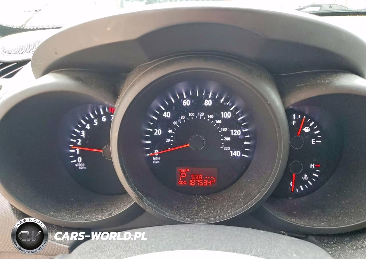 2013 Kia Soul Base VIN:KNDJT2A56D7561236 - 9