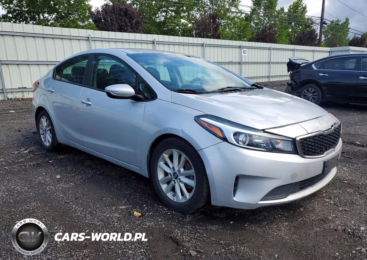 2017 Kia Forte Lx VIN:3KPFL4A79HE144170 - 4