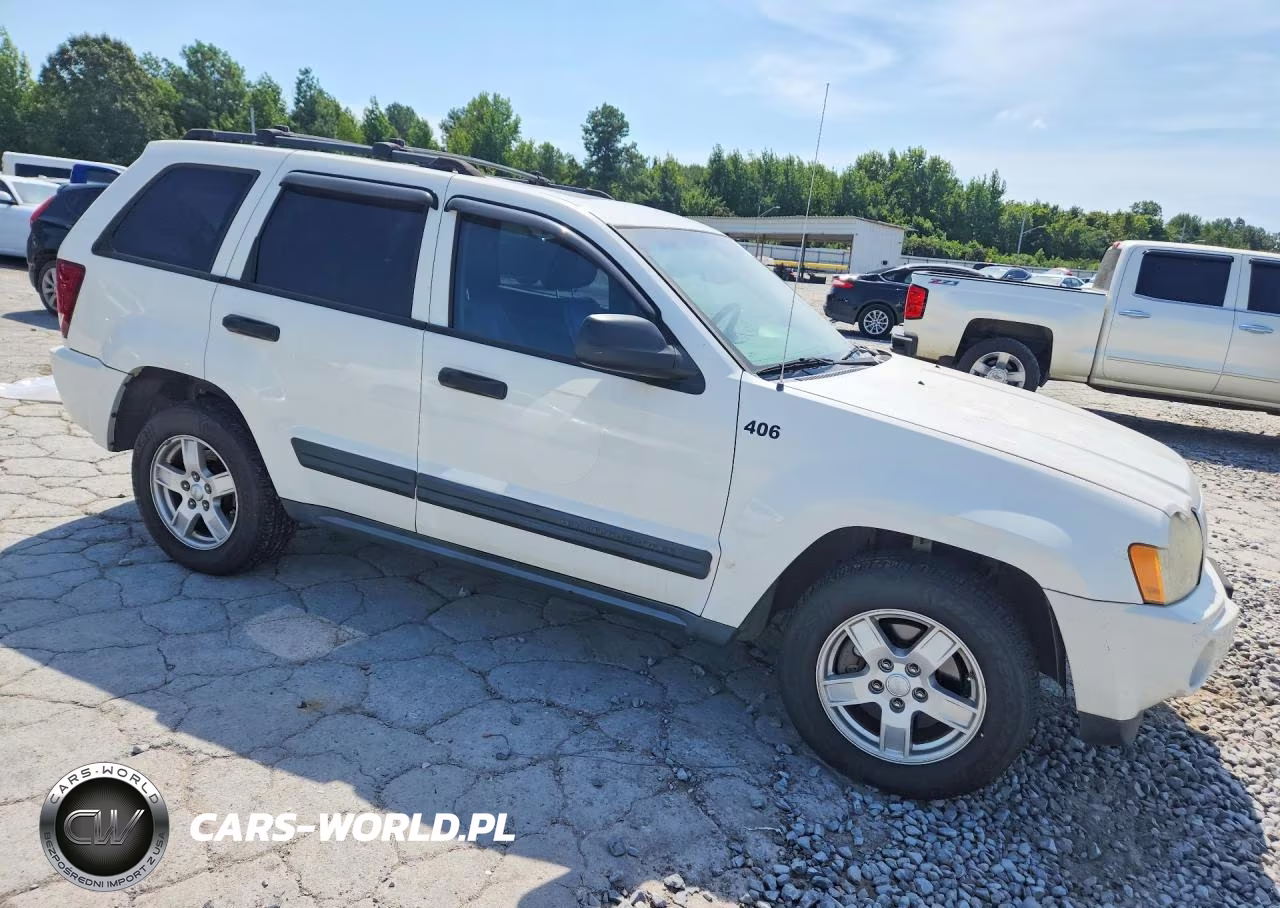 2005 Jeep Grand Cherokee Laredo VIN:1J8HS48N65C550192 - 4