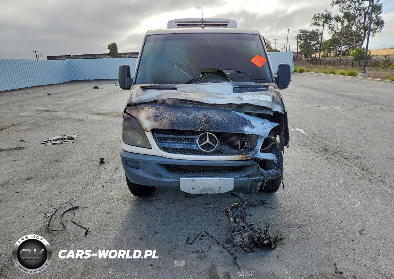 2012 Mercedes-Benz Sprinter 2500 VIN:WD3PE7CC4C5640194 - 5