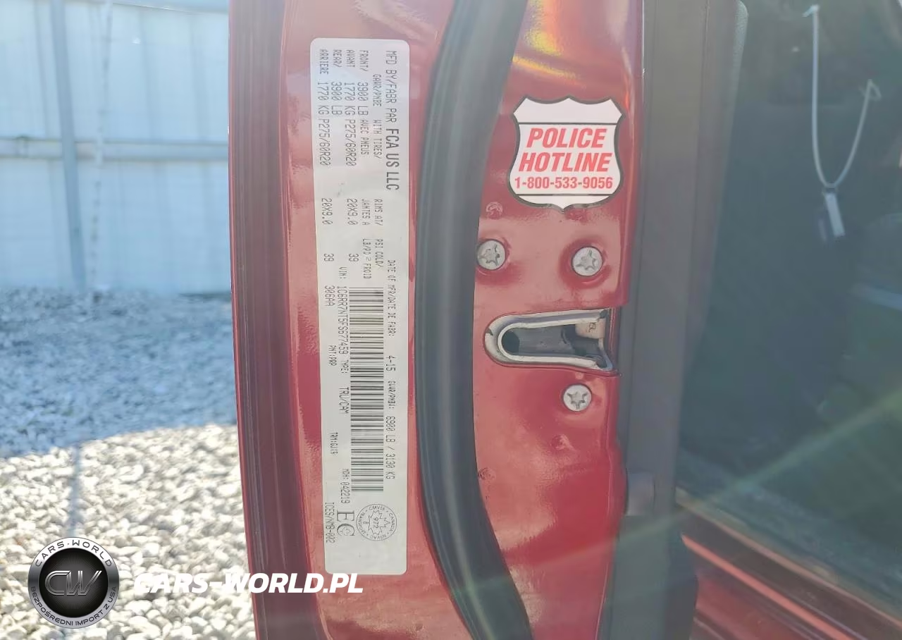 2015 Ram 1500 Laramie VIN:1C6RR7NT5FS677459 - 13