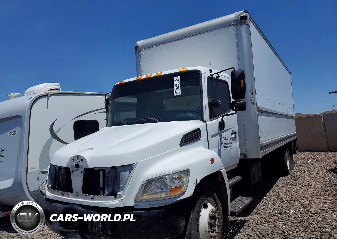 2007 Hino 258-268 Box Truck