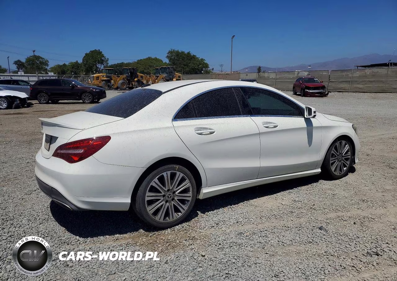 2018 Mercedes-Benz Cla 250 VIN:WDDSJ4EB1JN577685 - 3