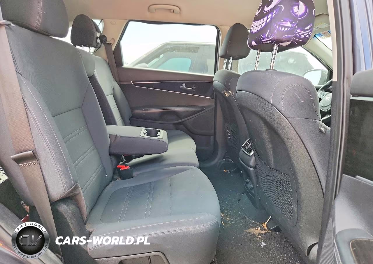 2019 Kia Sorento Lx V6 VIN:5XYPG4A57KG489425 - 11