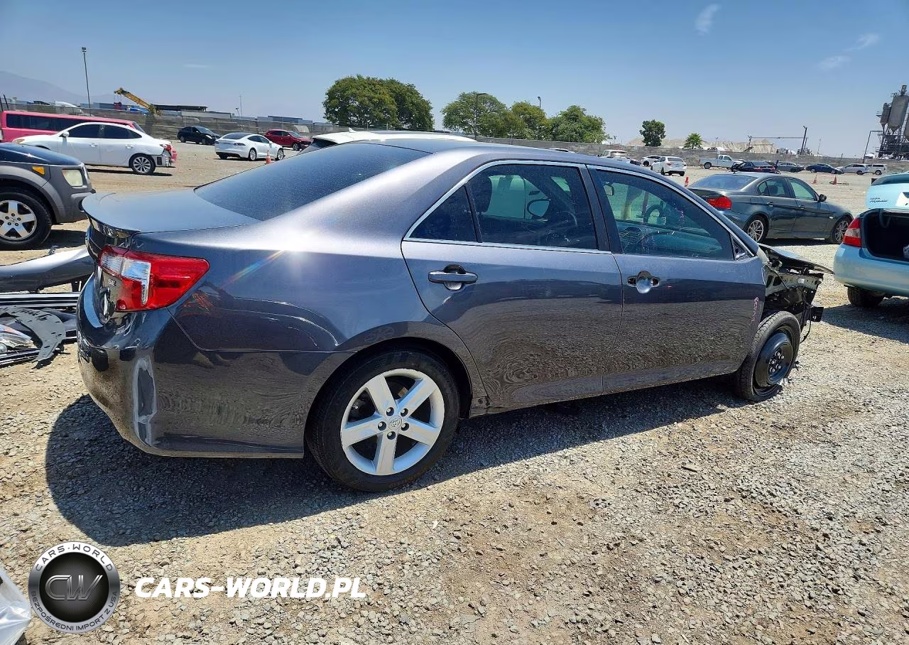 2013 Toyota Camry Se VIN:4T1BF1FK4DU261941 - 3