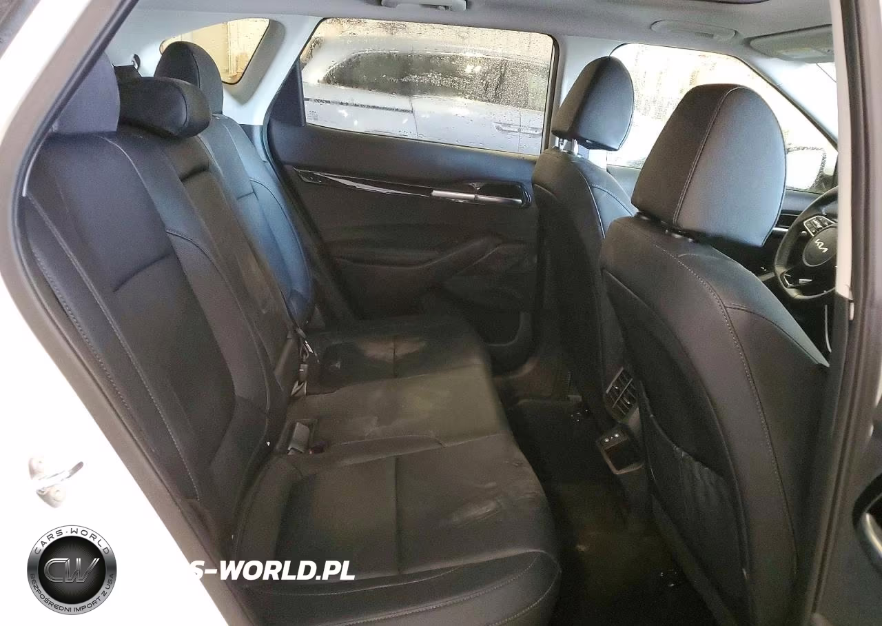 2025 Kia Seltos Sx VIN:KNDETCA7XS7775989 - 11