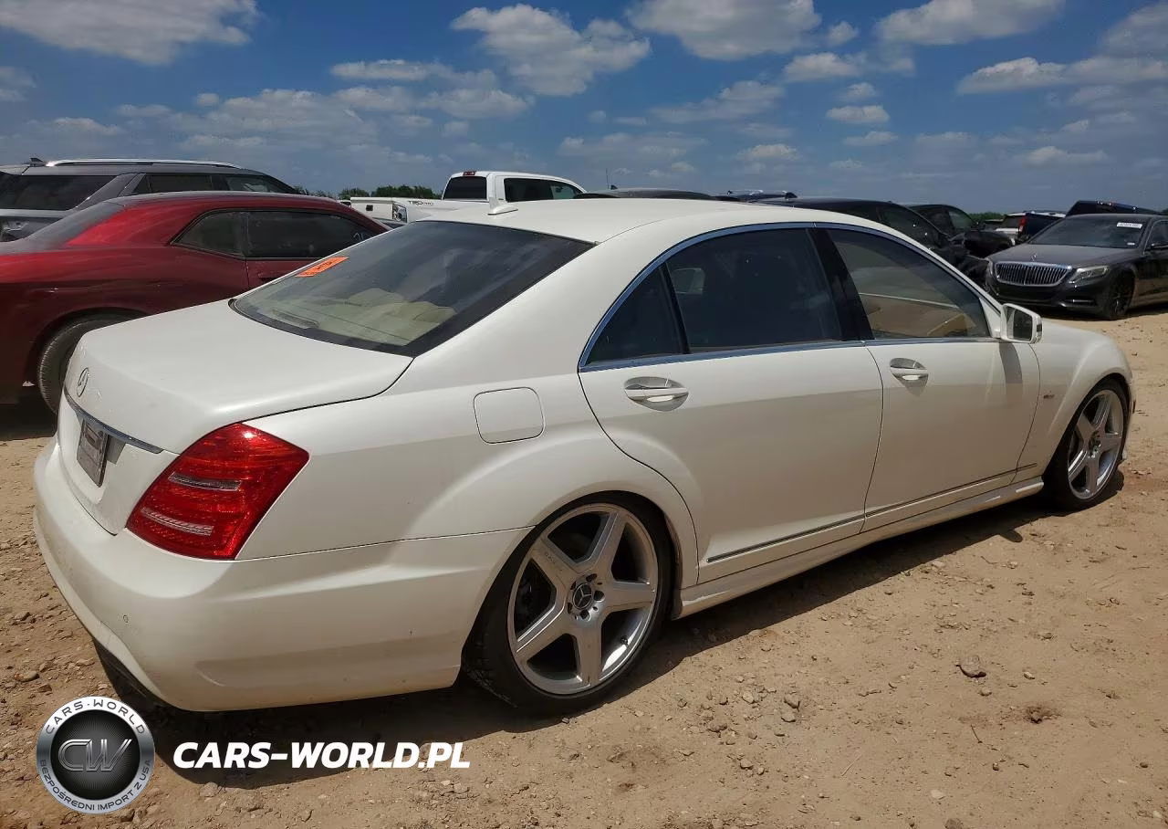 2012 Mercedes-Benz S 550 VIN:WDDNG7DB8CA422589 - 3