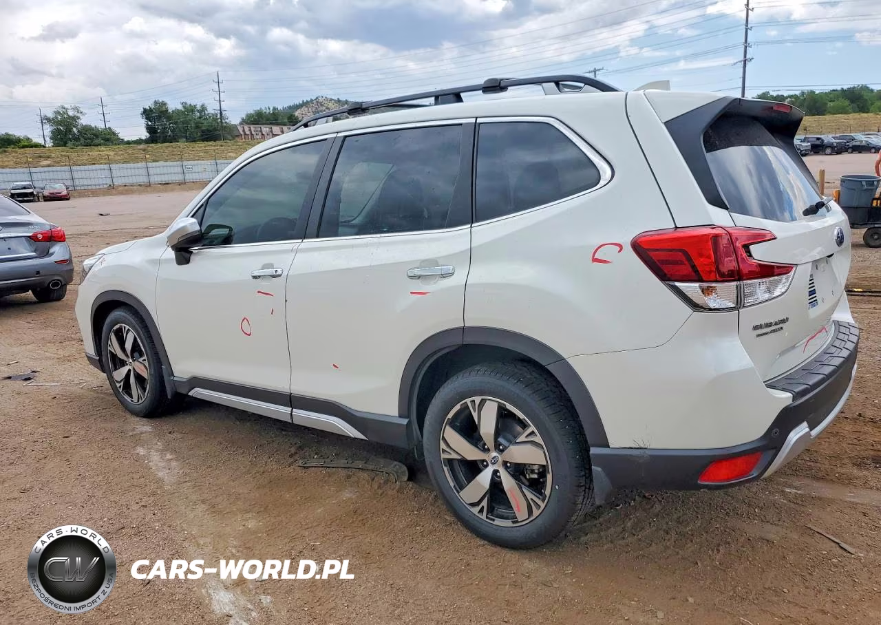 2019 Subaru Forester Touring VIN:JF2SKAWC4KH512666 - 2