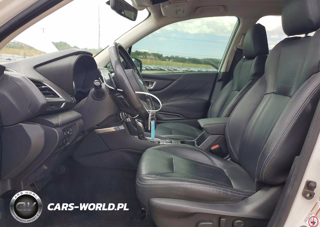 2019 Subaru Forester Touring VIN:JF2SKAWC4KH512666 - 7