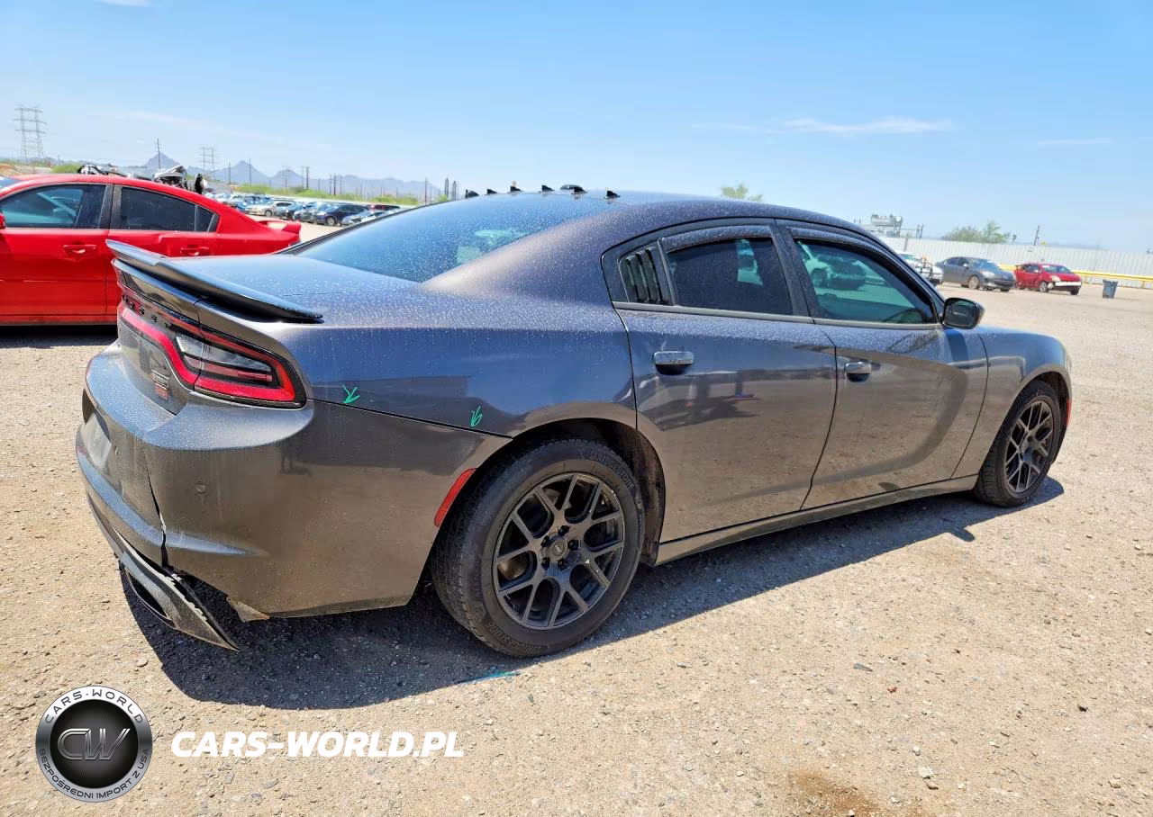2020 Dodge Charger Sxt VIN:2C3CDXBG3LH111831 - 3