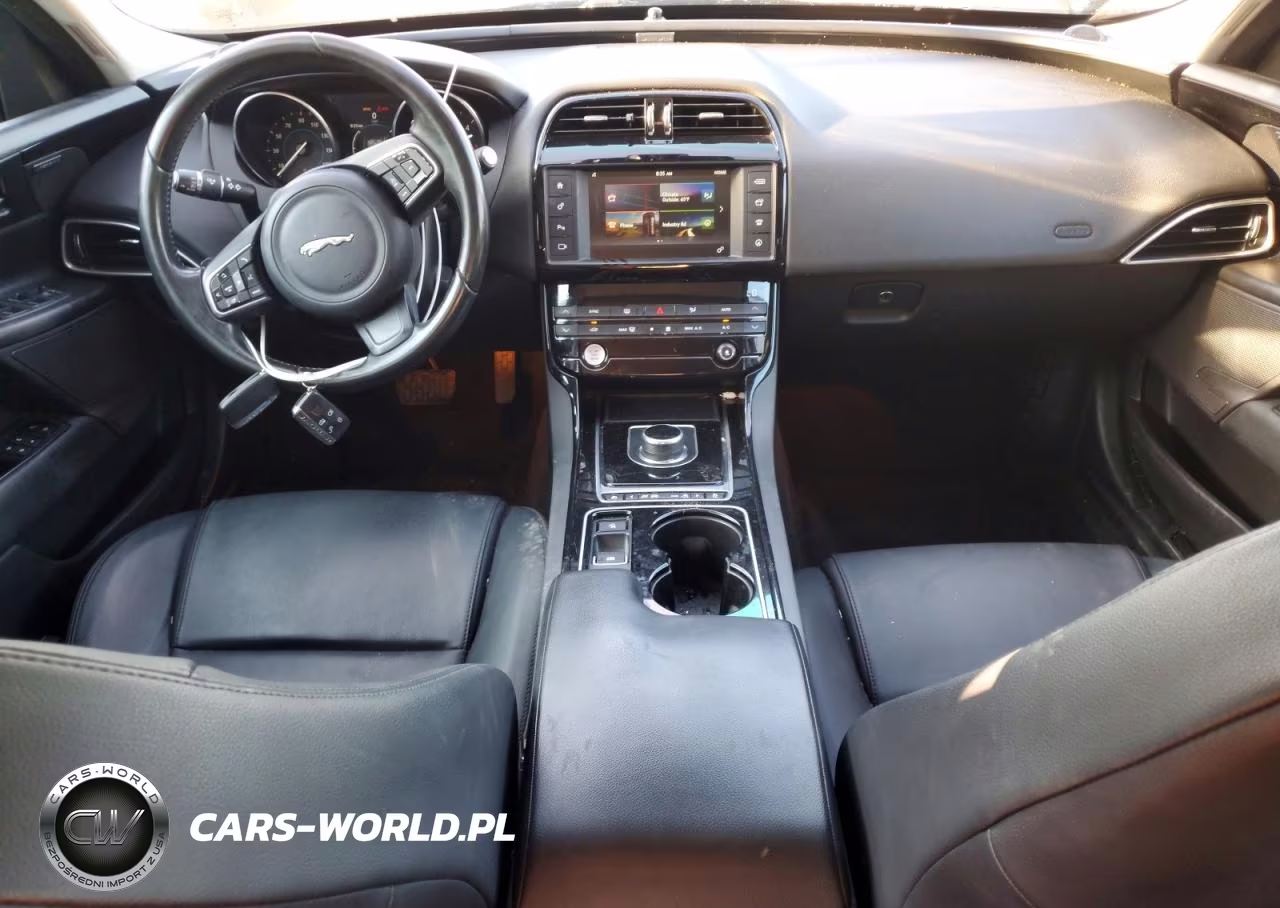 2017 Jaguar Xe Premium VIN:SAJAD4BN8HA952227 - 8