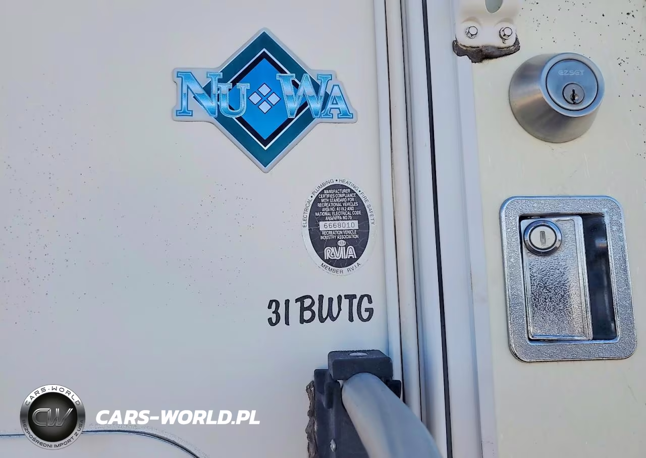 2000 Nu Wa Hitchhiker Camper VIN:1NW32KP04YD072605 - 8