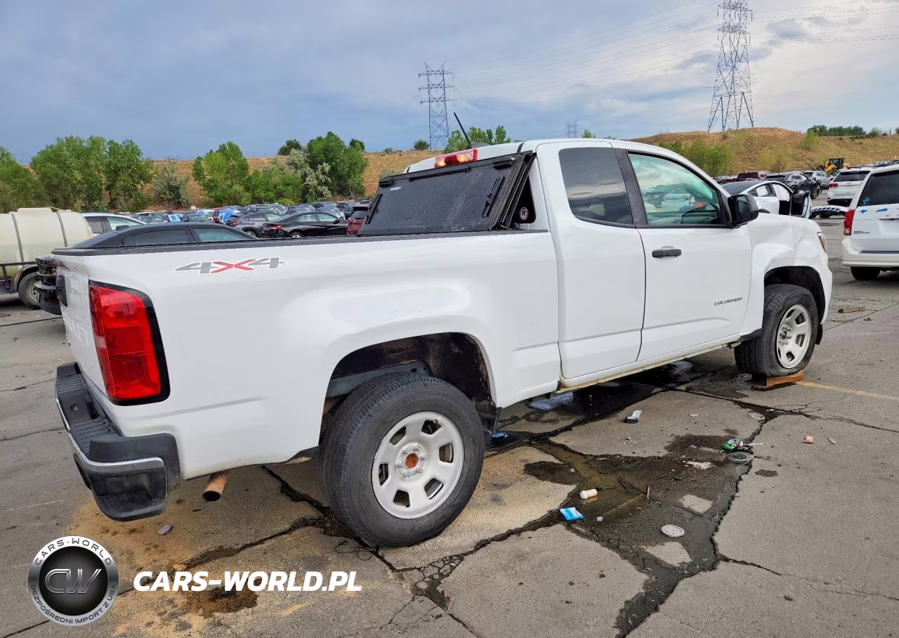 2021 Chevrolet Colorado VIN:1GCHTBEAXM1141147 - 3