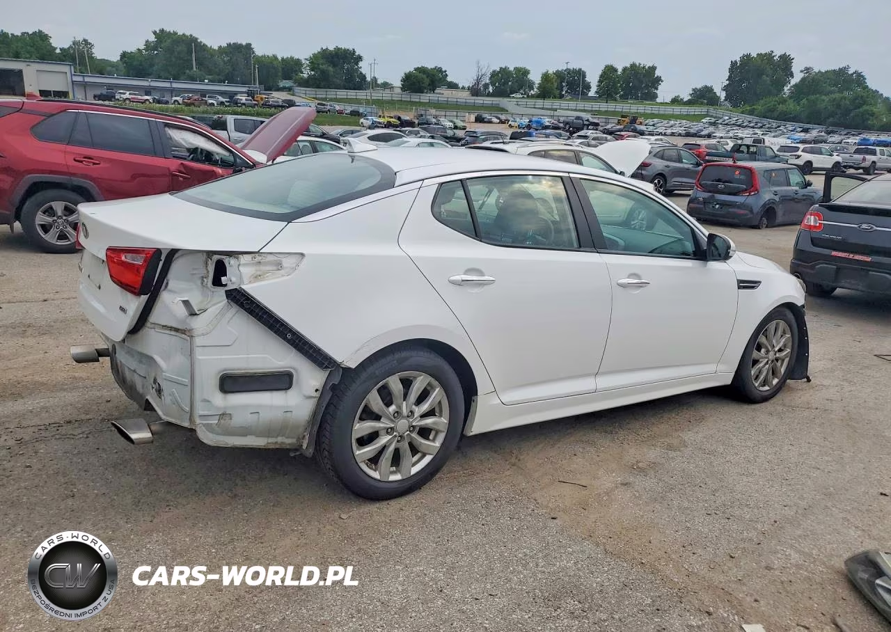 2015 Kia Optima Lx VIN:5XXGM4A75FG467069 - 3